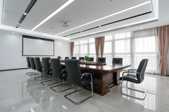 《辦公室裝修新趨勢：綠色環保，健康辦公》